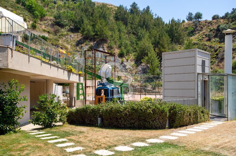 Narlıdere Asma Bahçeler'de 1+1 Deniz&Doğa Manzaralı Satılık Daire