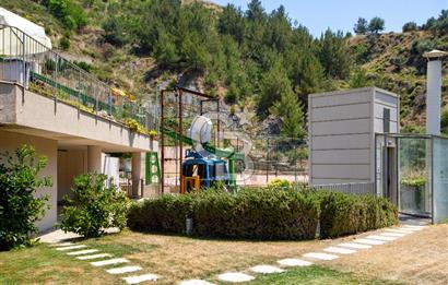 Narlıdere Asma Bahçeler'de 1+1 Deniz&Doğa Manzaralı Satılık Daire