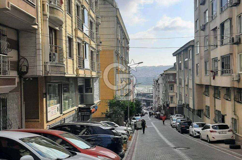 Esenyurt , Torium AVM Arkasında 2 + 1 Satılık Daire...