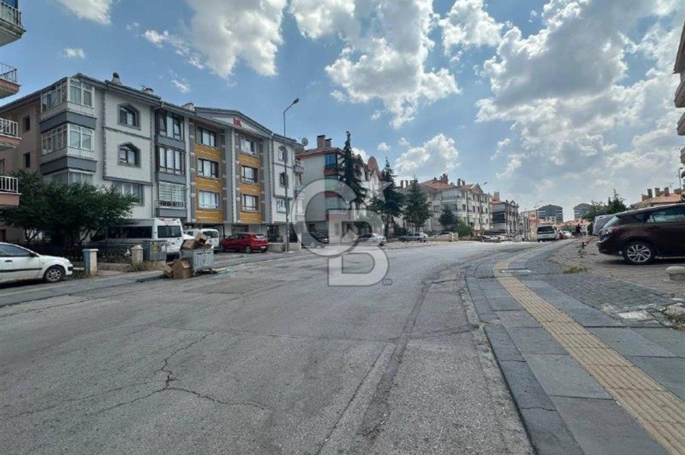 Osmangazi Mah.Kat Yüksekliğinde, 110 m²,3+1,Satılık,Yüksek Giriş