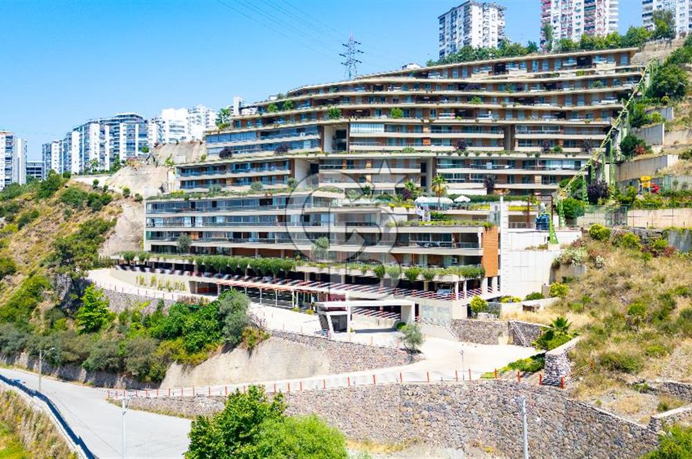 Narlıdere Asma Bahçeler'de 1+1 Deniz&Doğa Manzaralı Satılık Daire