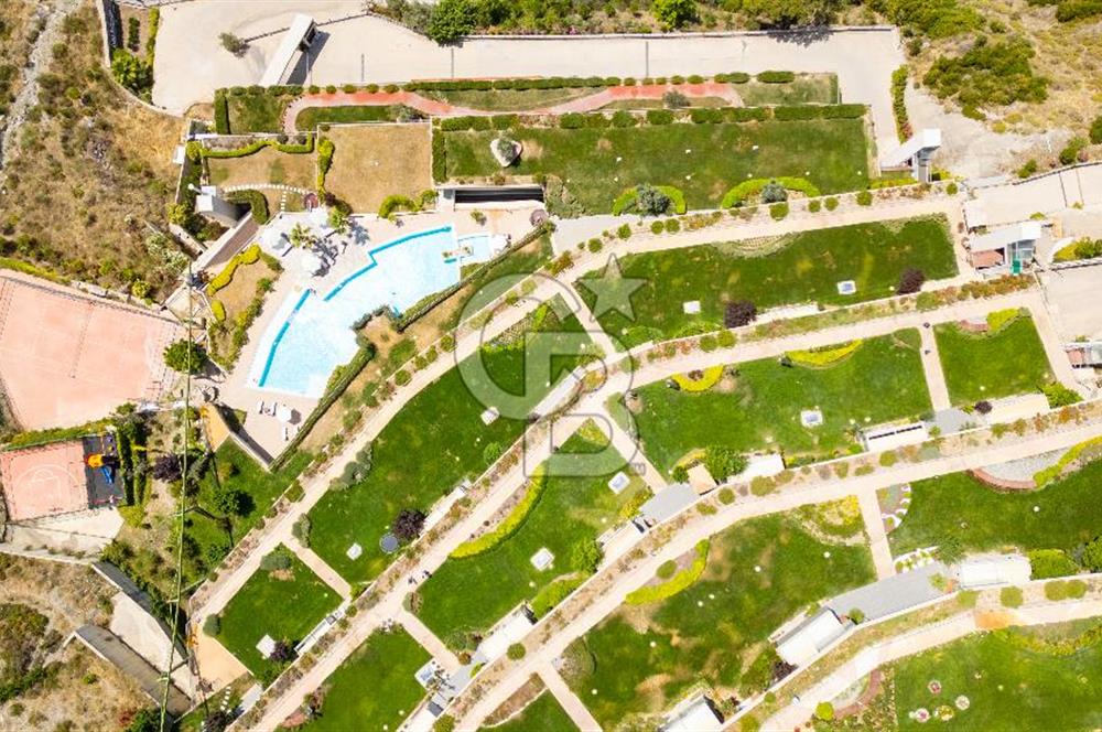 Narlıdere Asma Bahçeler'de 1+1 Deniz&Doğa Manzaralı Satılık Daire