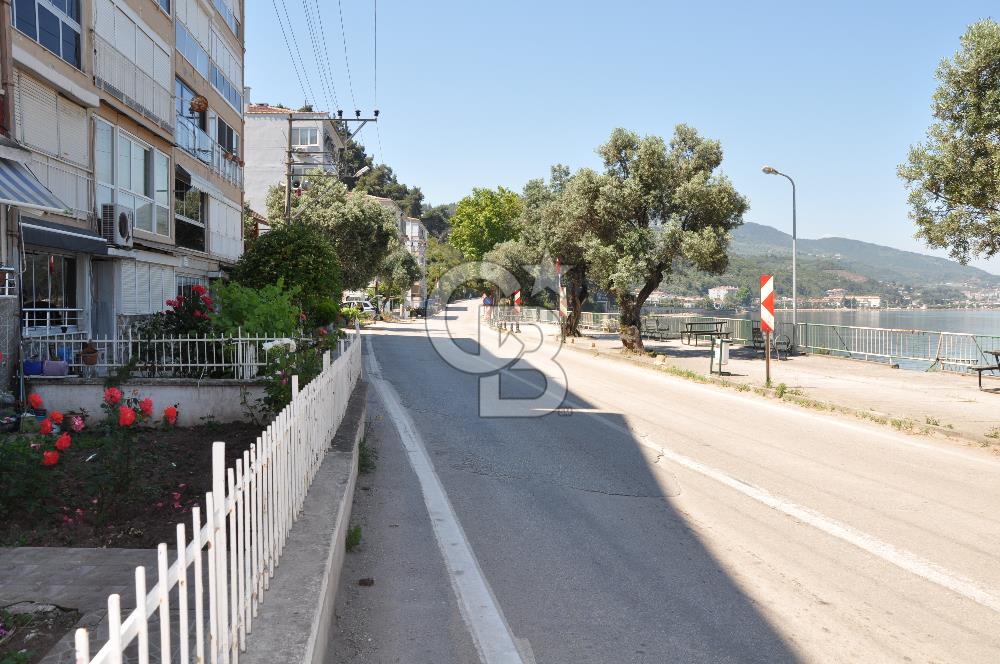 GEMLİK KURŞUNLU DENİZE SIFIR 2+1 SATILIK DAİRE