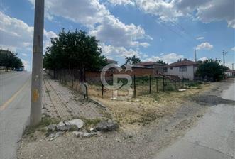 TEMELLİ BACI'DA ESKİŞEHİRYOLUNA YAKIN ASFALT VE KADASTRO YOLUNDA