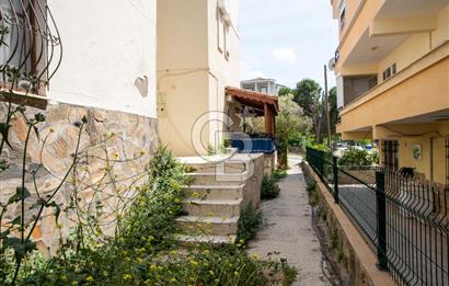 Yenifoça Merkezi Konumda Kiralık Tadilatlı 2+1 Daire