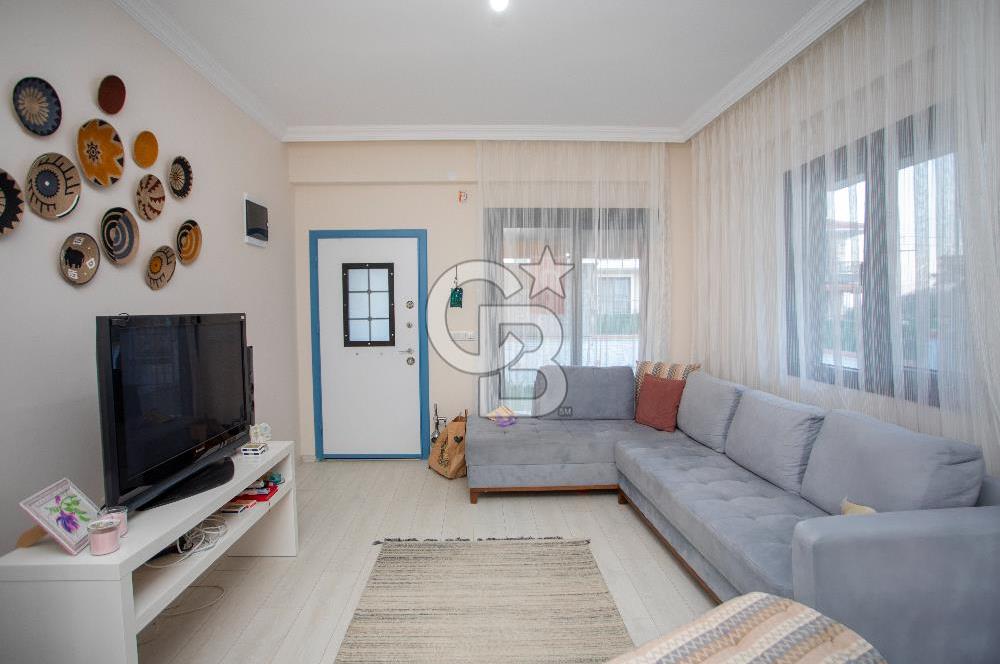 Foça Kazım Dirik Mah. Bahçeli 2+1 Eşyalı Kiralık Dubleks Daire
