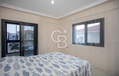 Foça Kazım Dirik Mah. Bahçeli 2+1 Eşyalı Kiralık Dubleks Daire
