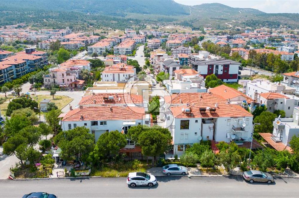 Yenifoça Merkezi Konumda Kiralık Tadilatlı 2+1 Daire