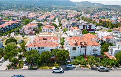 Yenifoça Merkezi Konumda Kiralık Tadilatlı 2+1 Daire