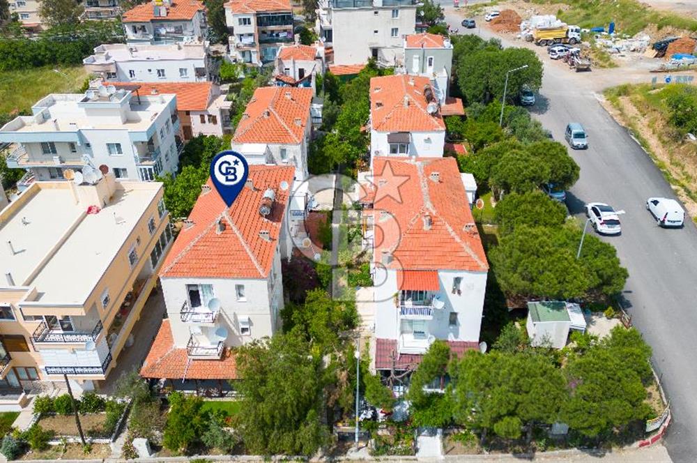 Yenifoça Merkezi Konumda Kiralık Tadilatlı 2+1 Daire
