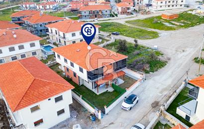 Foça Kazım Dirik Mah. Bahçeli 2+1 Eşyalı Kiralık Dubleks Daire