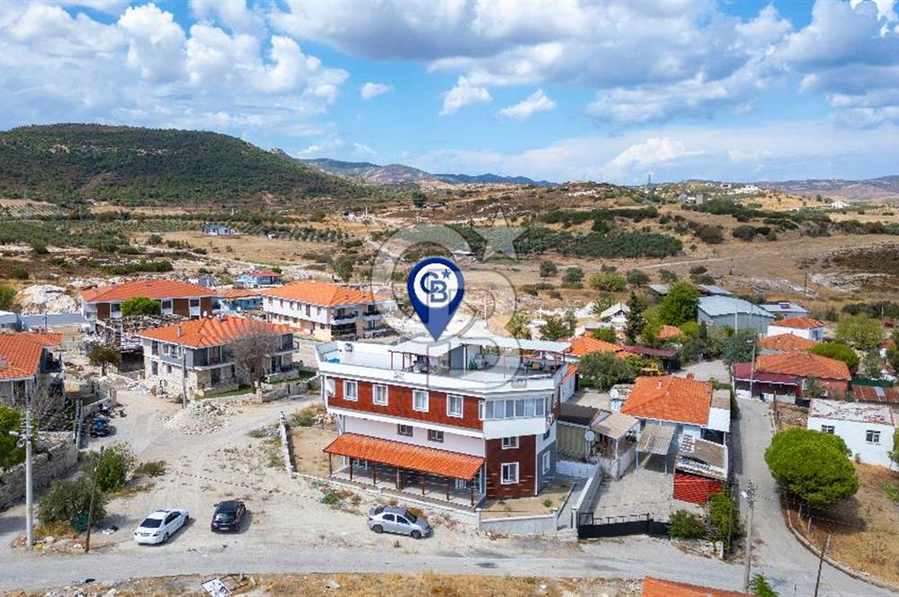 Foça Yenibağarasında Satılık 3+1 Bahçeli Dubleks Daire