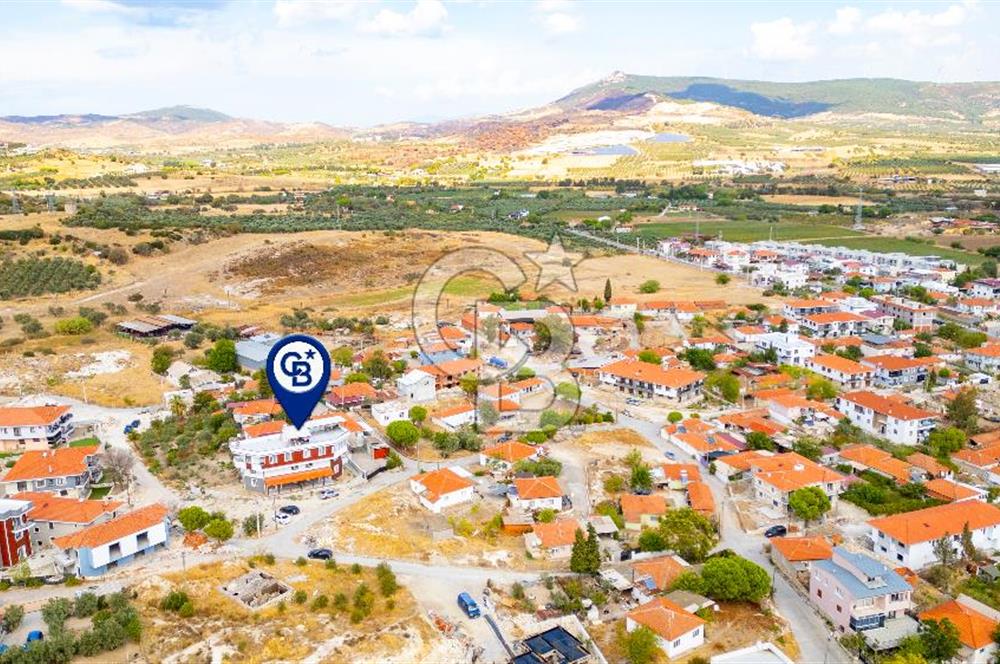 Foça Yenibağarasında Satılık 3+1 Bahçeli Dubleks Daire