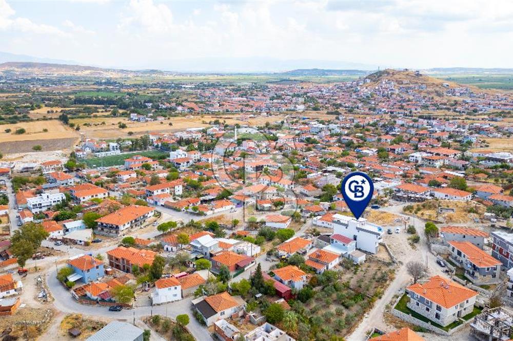 Foça Yenibağarasında Satılık 3+1 Bahçeli Dubleks Daire
