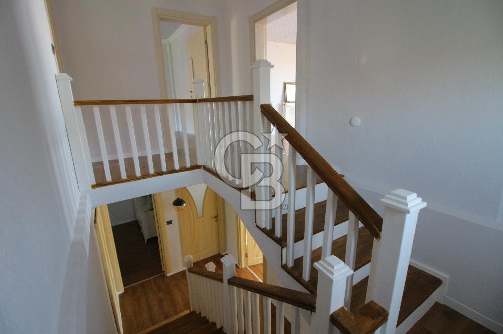 Torbalı Ayrancılar İnönü Mah.de 5+1 Müstakil Satılık Triplex