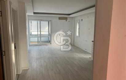 Yenifoça Merkezi Konumda Kiralık Tadilatlı 2+1 Daire