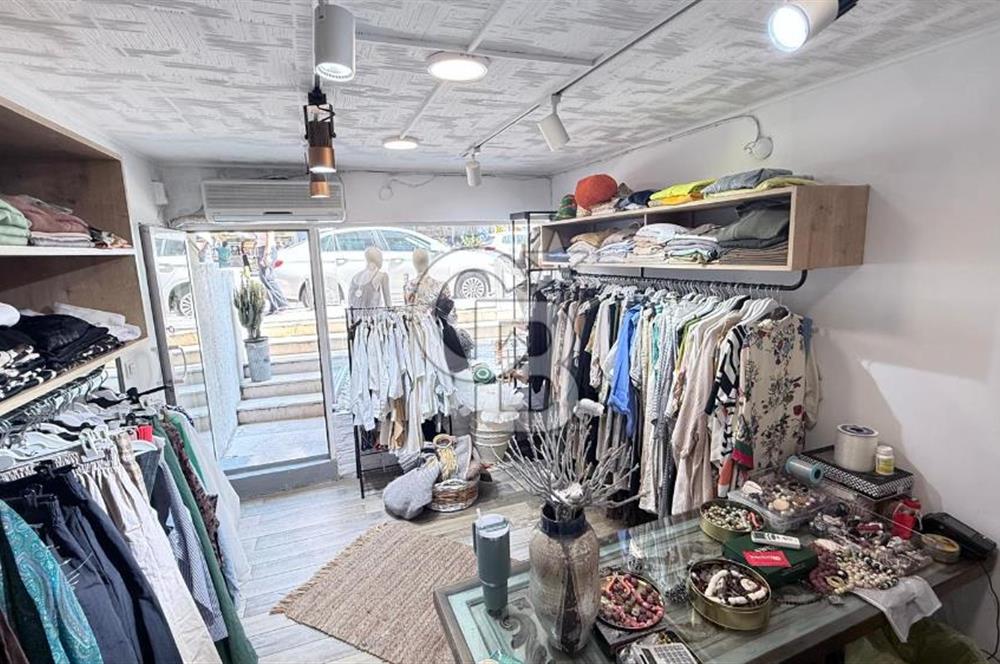 Göztepe Mithatpaşa Caddesi'nde Kiracılı Satılık Dükkan