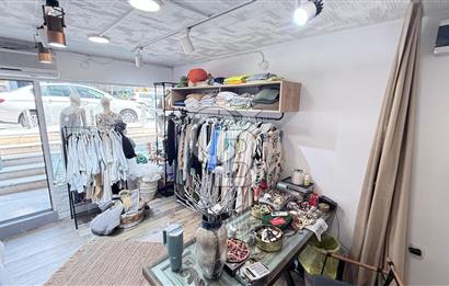 Göztepe Mithatpaşa Caddesi'nde Kiracılı Satılık Dükkan