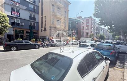Göztepe Mithatpaşa Caddesi'nde Kiracılı Satılık Dükkan
