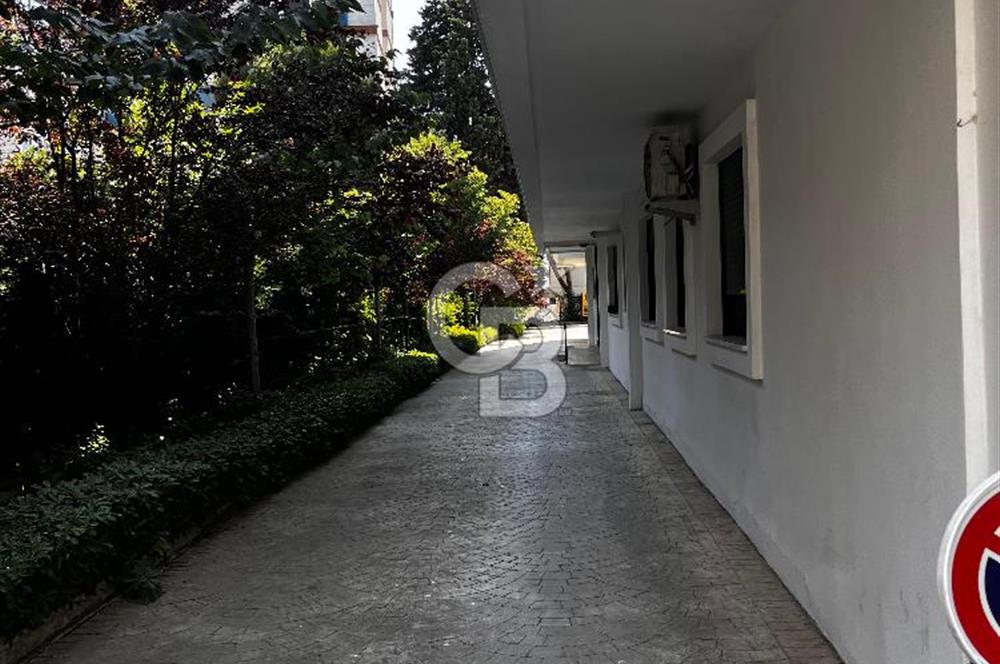 KOZYATAĞI'NDA YATIRIMLIK FIRSAT! 3+1 SATILIK DAİRE