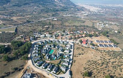KEMALPAŞA SOĞUKPINAR'DA 5+1 VİLLA