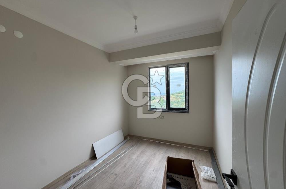 KÖY KAHVESİNİN YANINDA 2+1 SIFIR DAİRELER