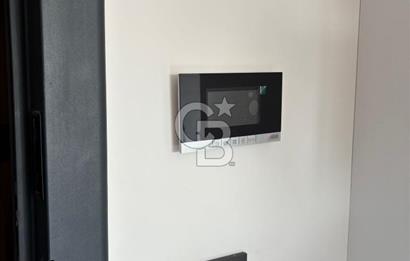 ŞİŞLİ DE SATILIK 1+1 ASANSÖRLÜ - KAPALI OTOPARKLI LÜKS DAİRE