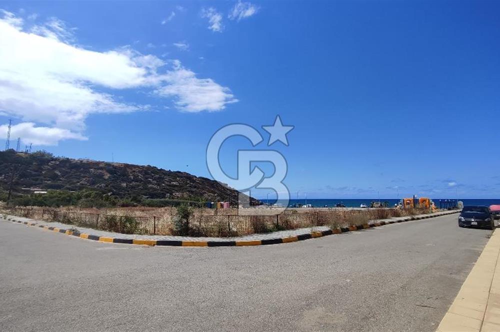 GİRNE ALAGADİ'DE EMSALSİZ 800M2 ARSA ÜZERİNDE 4,5+1 250M2 KAPALI ALANI BULUNAN  SATILIK DUBLEKS VİLLA