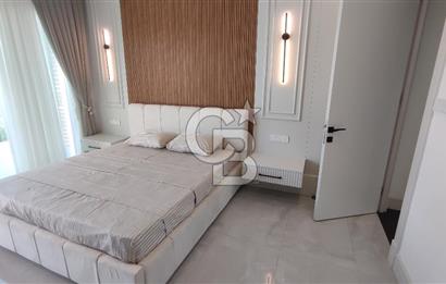 GİRNE ALAGADİ'DE EMSALSİZ 800M2 ARSA ÜZERİNDE 4,5+1 250M2 KAPALI ALANI BULUNAN  SATILIK DUBLEKS VİLLA