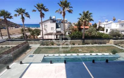 GİRNE ALAGADİ'DE EMSALSİZ 800M2 ARSA ÜZERİNDE 4,5+1 250M2 KAPALI ALANI BULUNAN  SATILIK DUBLEKS VİLLA