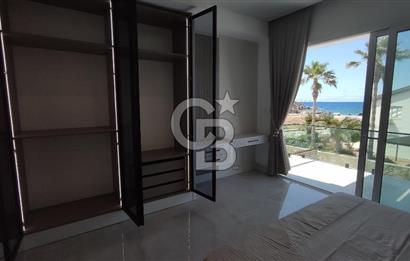 GİRNE ALAGADİ'DE EMSALSİZ 800M2 ARSA ÜZERİNDE 4,5+1 250M2 KAPALI ALANI BULUNAN  SATILIK DUBLEKS VİLLA