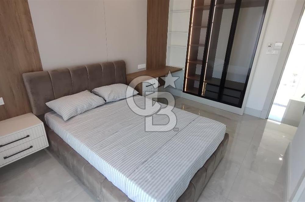 GİRNE ALAGADİ'DE EMSALSİZ 800M2 ARSA ÜZERİNDE 4,5+1 250M2 KAPALI ALANI BULUNAN  SATILIK DUBLEKS VİLLA