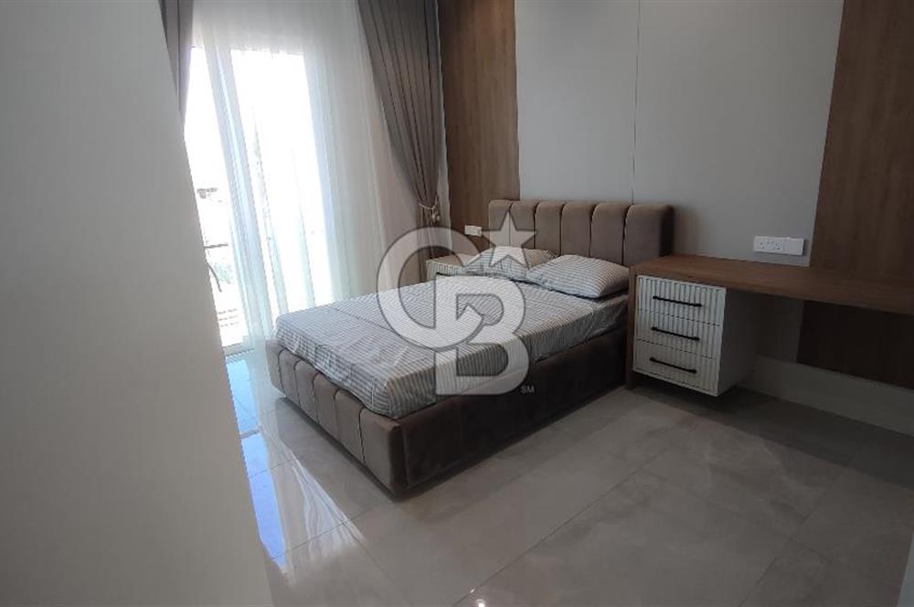 GİRNE ALAGADİ'DE EMSALSİZ 800M2 ARSA ÜZERİNDE 4,5+1 250M2 KAPALI ALANI BULUNAN  SATILIK DUBLEKS VİLLA