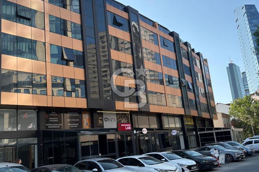 ŞİŞLİ DE SATILIK 1+1 ASANSÖRLÜ - KAPALI OTOPARKLI LÜKS DAİRE