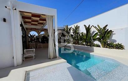 BODRUM YALIKAVAK ÖZEL YAPIM LÜKS 3+1 EŞYALI TEK KAT VİLLA