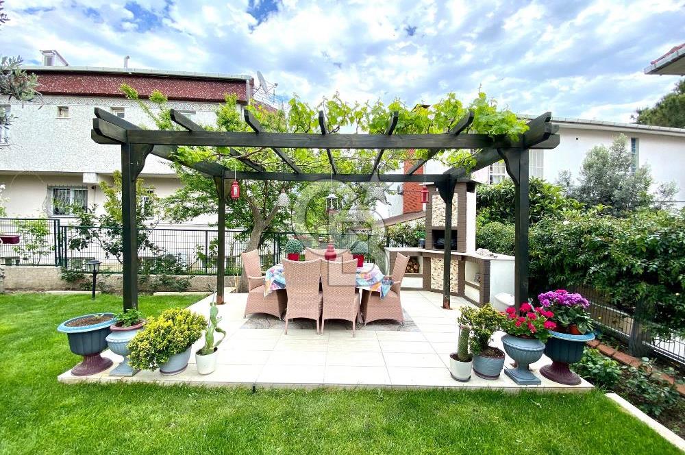 Büyükçekmece Ekşioğlu Yakamoz Sitesi Satılık 5+2 Müstakil Villa