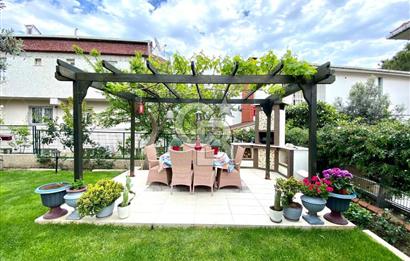 Büyükçekmece Ekşioğlu Yakamoz Sitesi Satılık 5+2 Müstakil Villa