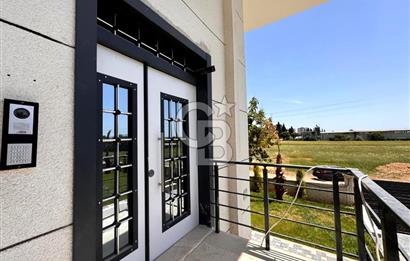 AYRANCILARDA ANA YOLA CEPHE, HAVUZLU, SIFIR 2+1 SATILIK DAİRE