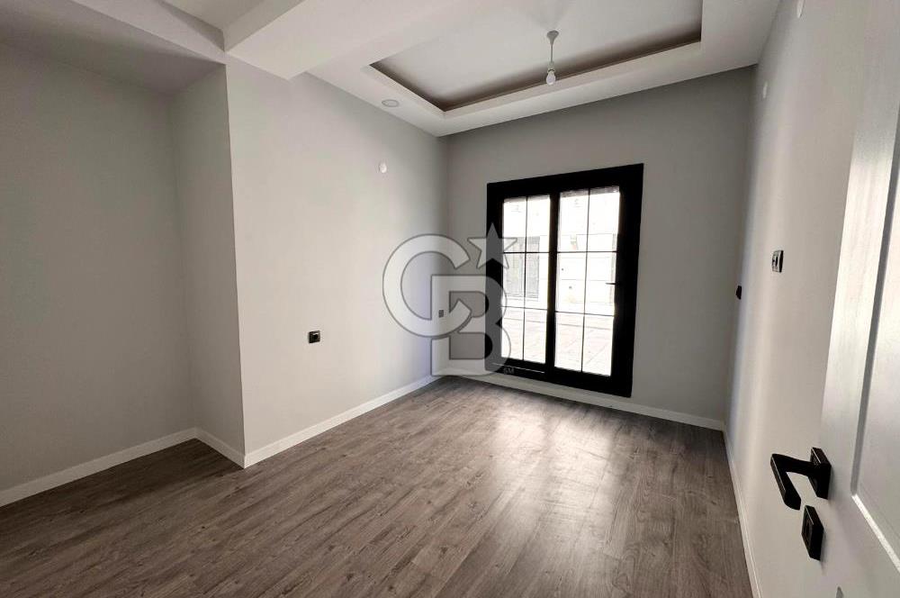 AYRANCILARDA ANA YOLA CEPHE, HAVUZLU, SIFIR 2+1 SATILIK DAİRE