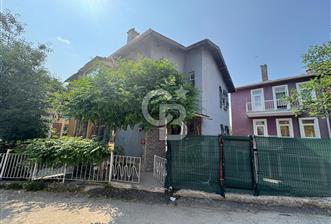 ORMAN MANZARALI BAHÇELI ÇIFT GIRISLI 3+2 SATILIK MÜSTAKIL