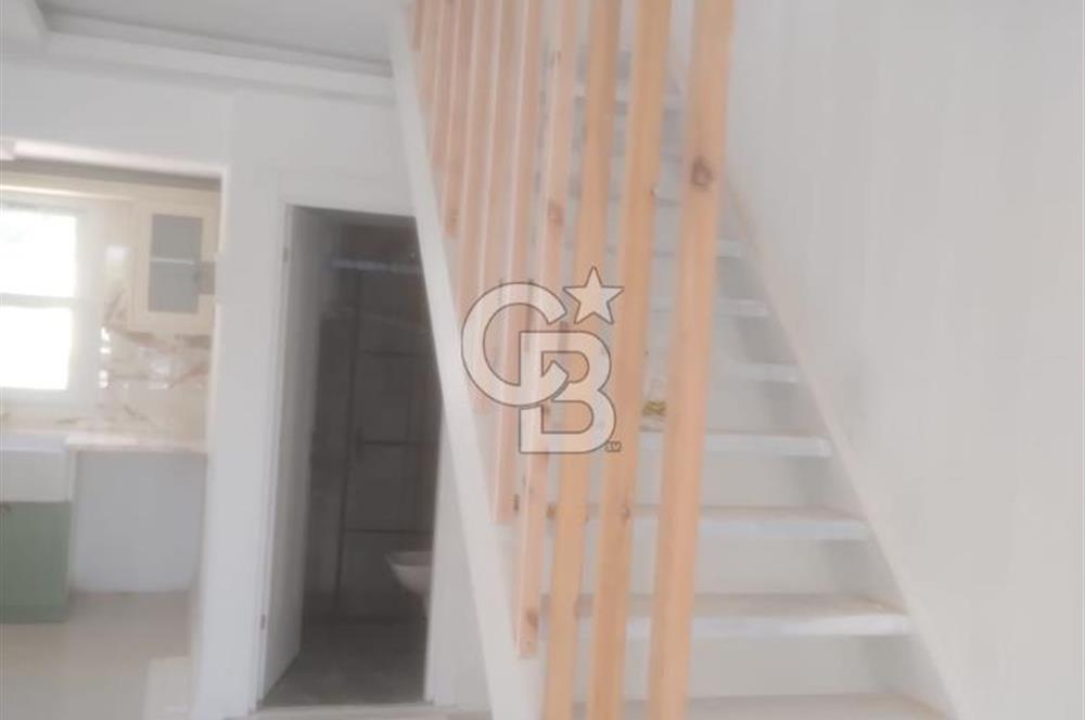 KIYIKIŞLACIK’TA ÖZEL PLAJLI İKİZ TRİPLEKS VİLLA