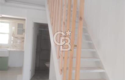 KIYIKIŞLACIK’TA ÖZEL PLAJLI İKİZ TRİPLEKS VİLLA