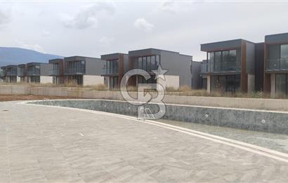 DENİZE 500 METRE 1+1 BAHÇE KATI YAZLIK DAİRE