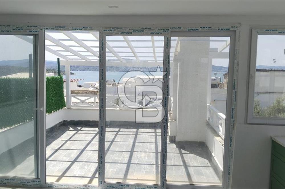 KIYIKIŞLACIK’TA ÖZEL PLAJLI İKİZ TRİPLEKS VİLLA
