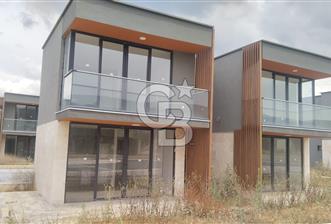 DENİZE 500 METRE 1+1 BAHÇE KATI YAZLIK DAİRE