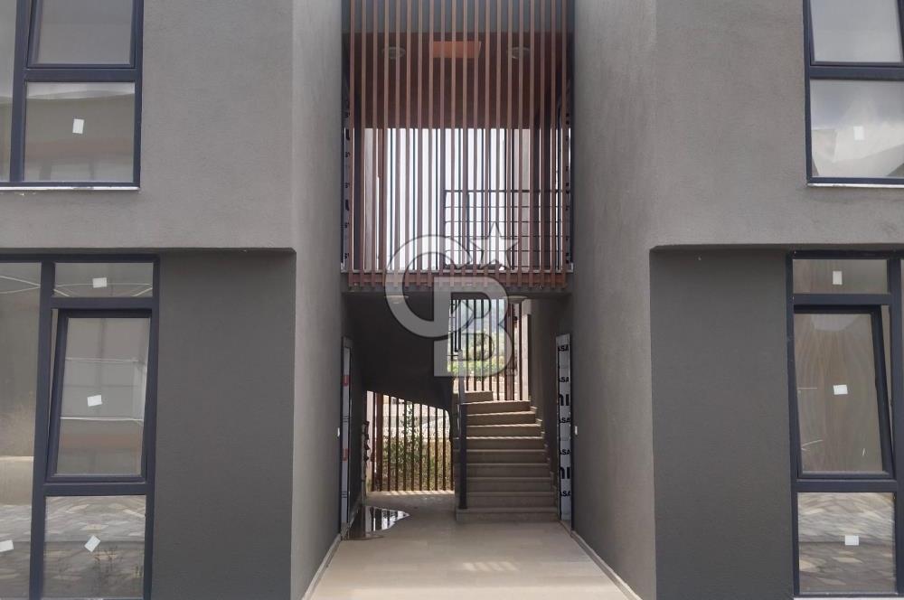 DENİZE 500 METRE 1+1 BAHÇE KATI YAZLIK DAİRE