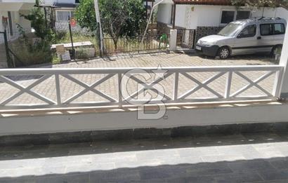 KIYIKIŞLACIK’TA ÖZEL PLAJLI İKİZ TRİPLEKS VİLLA