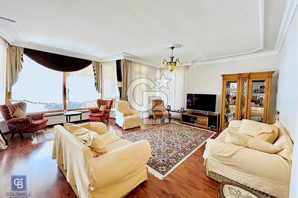 Çamlıca Gümüştepe Sitesinde 5+2 Müstakil Bahçeli Villa