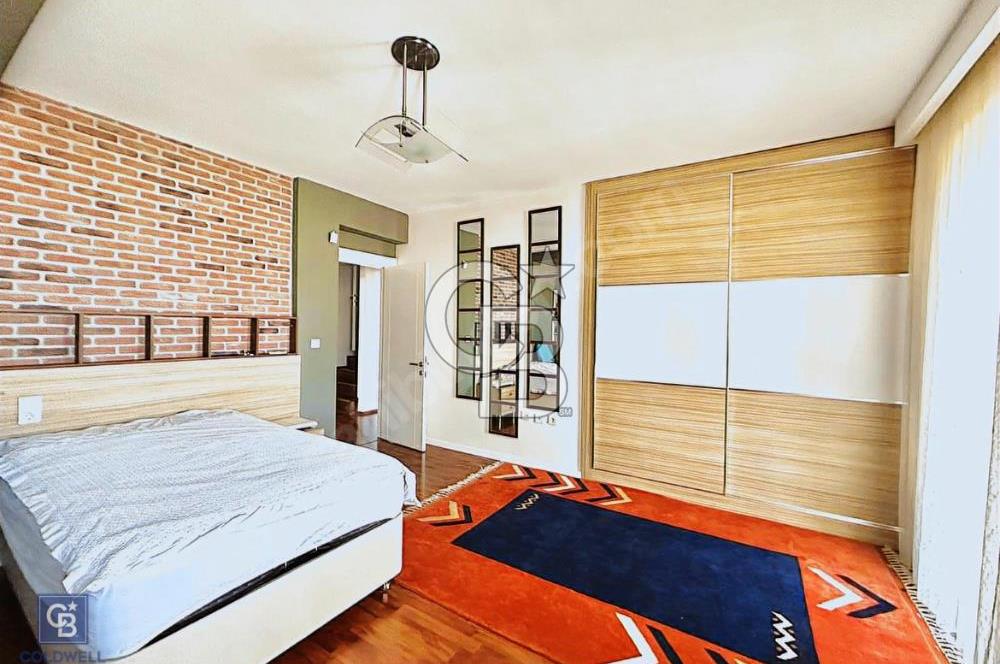 Çamlıca Gümüştepe Sitesinde 5+2 Müstakil Bahçeli Villa