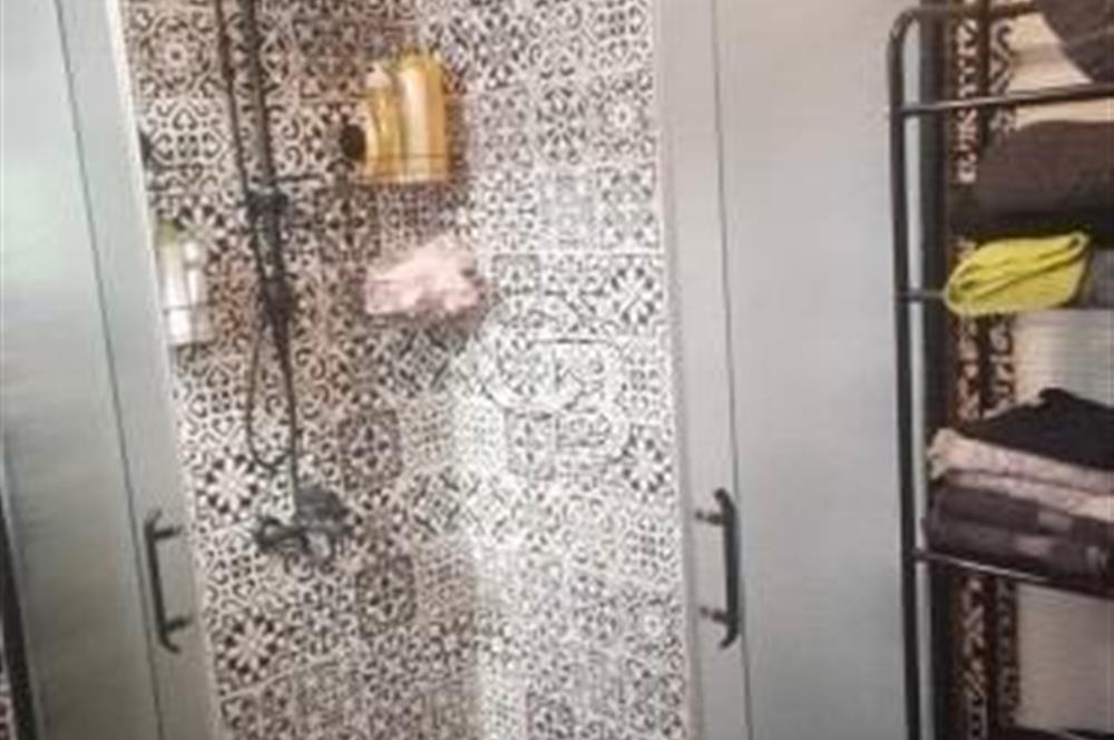 EDREMİT AVCILARDA BÜYÜK BAHÇE KULLANIMLI VİLLA